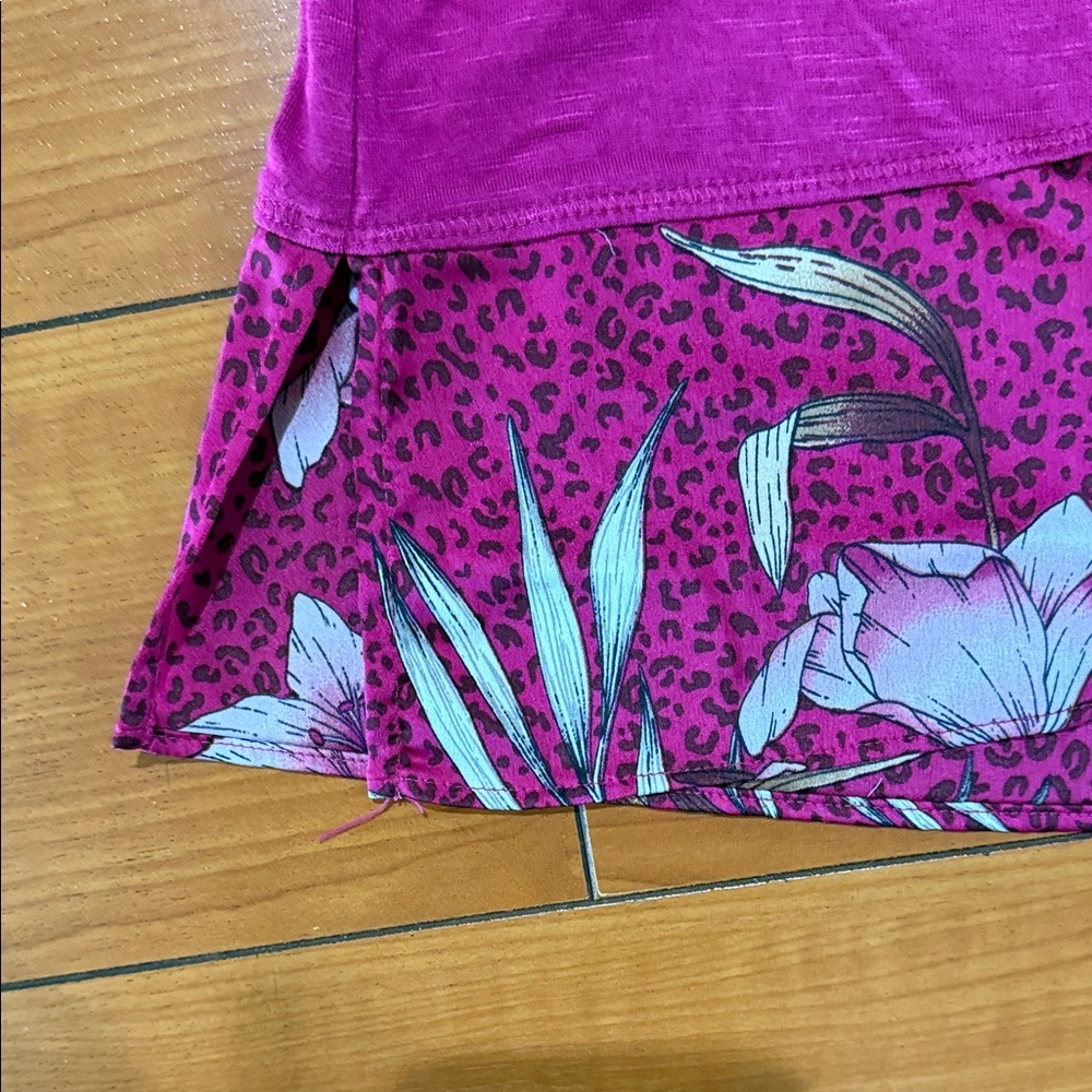 White House Black Market Fuchsia Floral Tank Top - Picture 6 of 7
